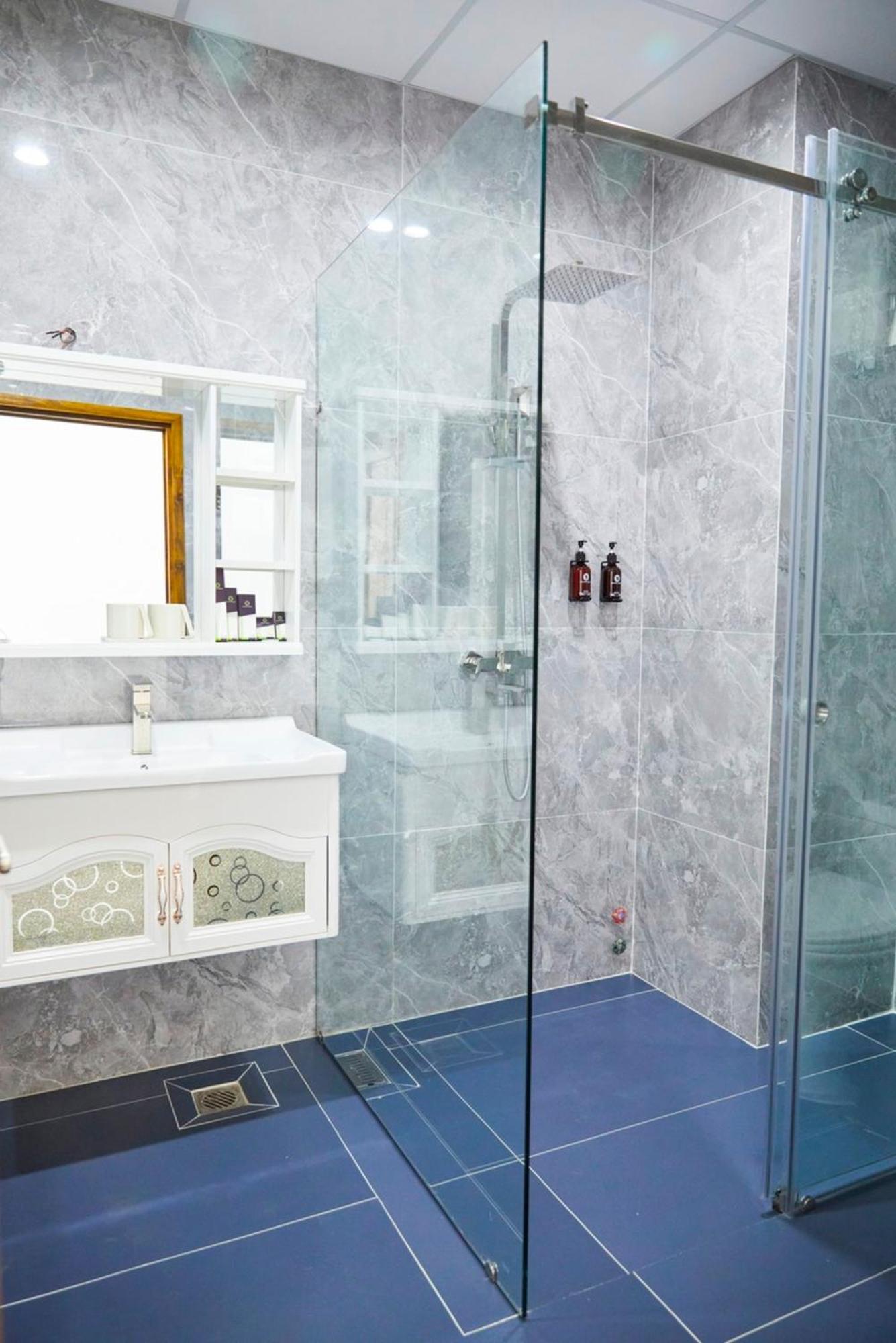 Khang Thinh Hotel Long Thanh 外观 照片