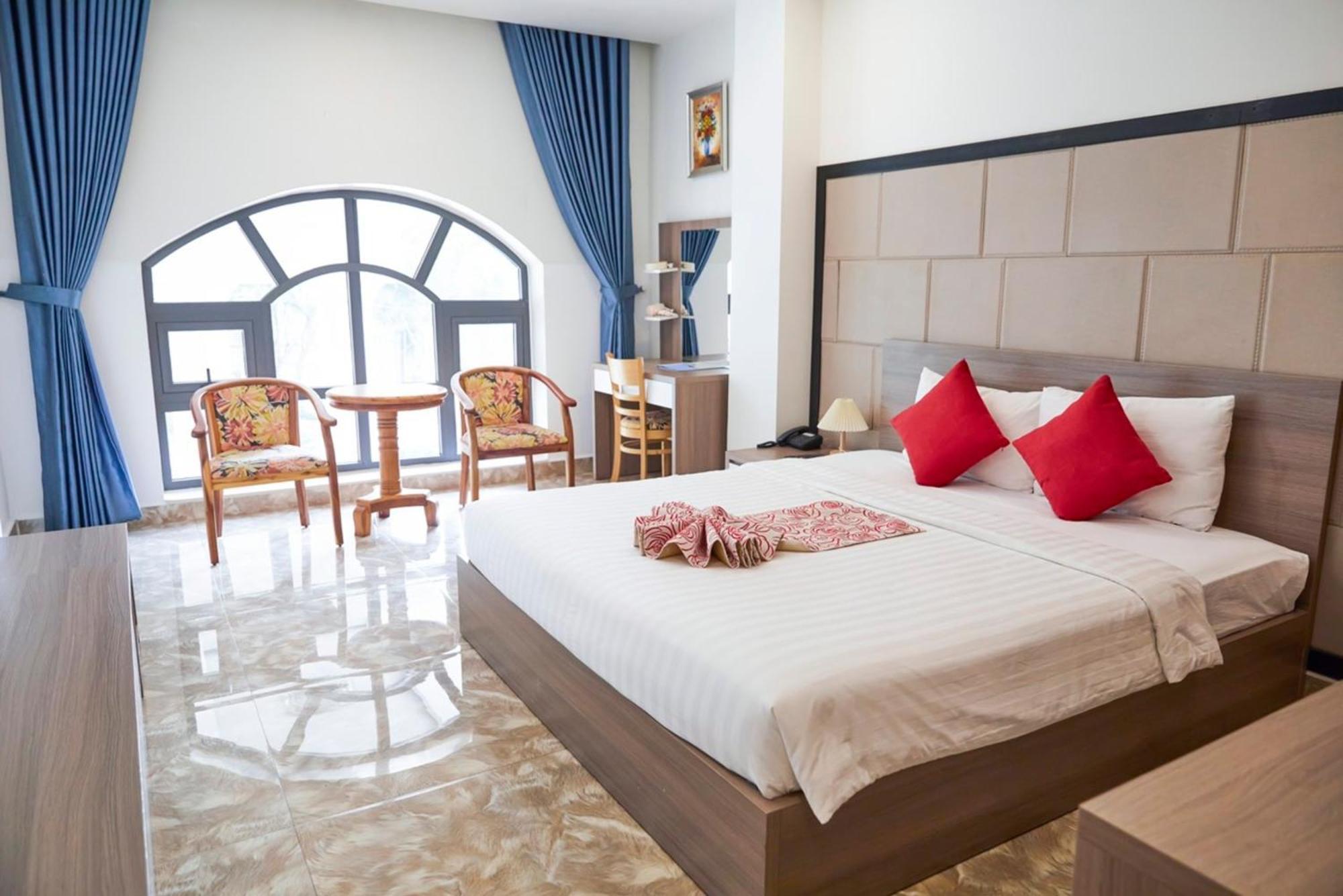 Khang Thinh Hotel Long Thanh 外观 照片